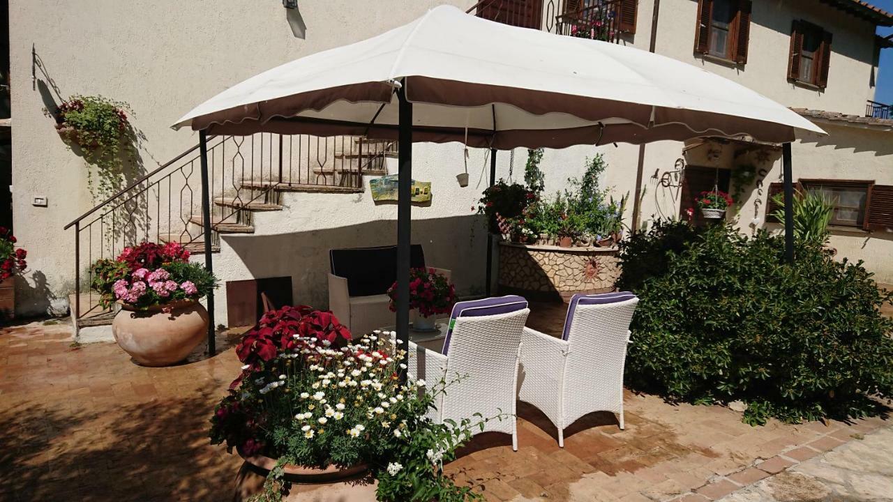 Bed And Breakfast Casale Isorella San Gemini Extérieur photo